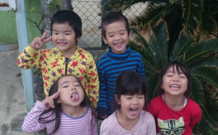 島の子供達